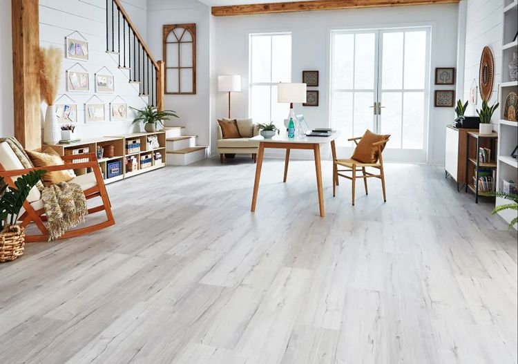 Lý Do Nên Chọn Thi Công Nhựa Lát Sàn Giả Gỗ